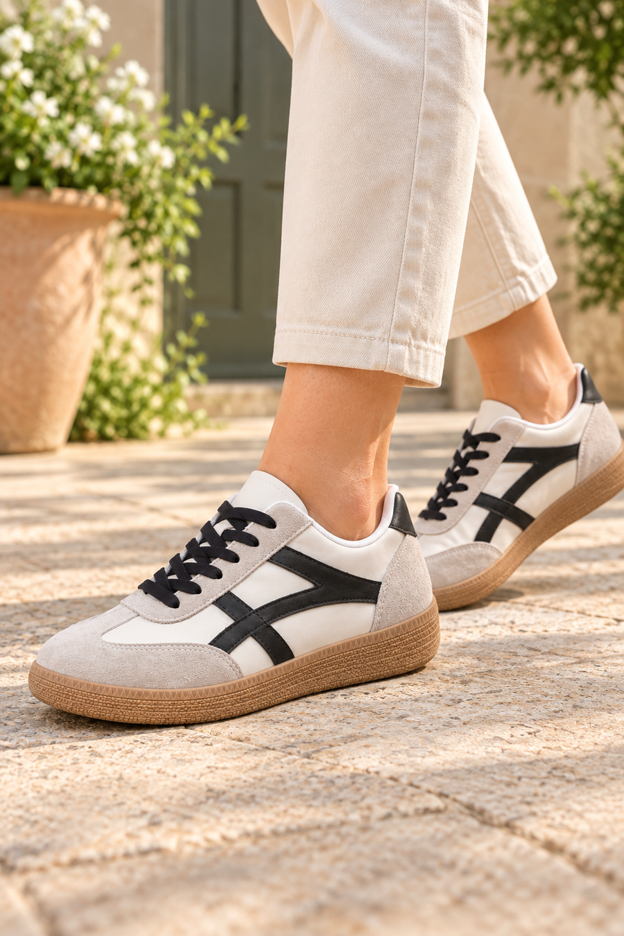 Amelia | Kingsley Cushioned Trainers for Women